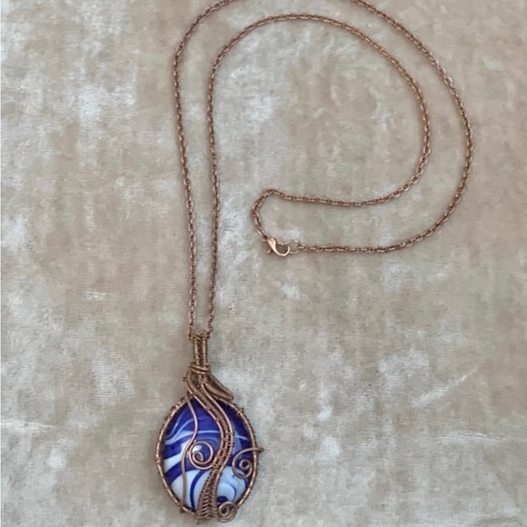New! Hand Crafted Blue & White Botswana Copper Wrapped Pendant & Necklace - Picture 6 of 8